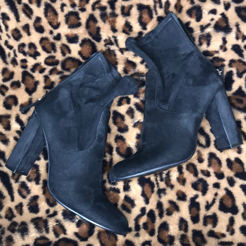 STEVE MADDEN Brisk Block heel Sock Booties